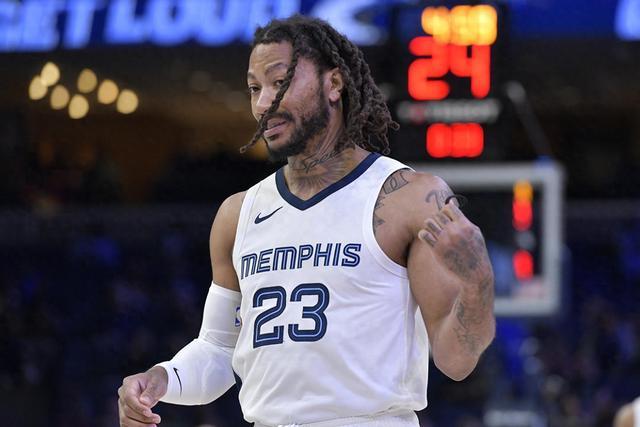 张帆17分费尔德23分北控险胜上海 闫鹏飞23+10